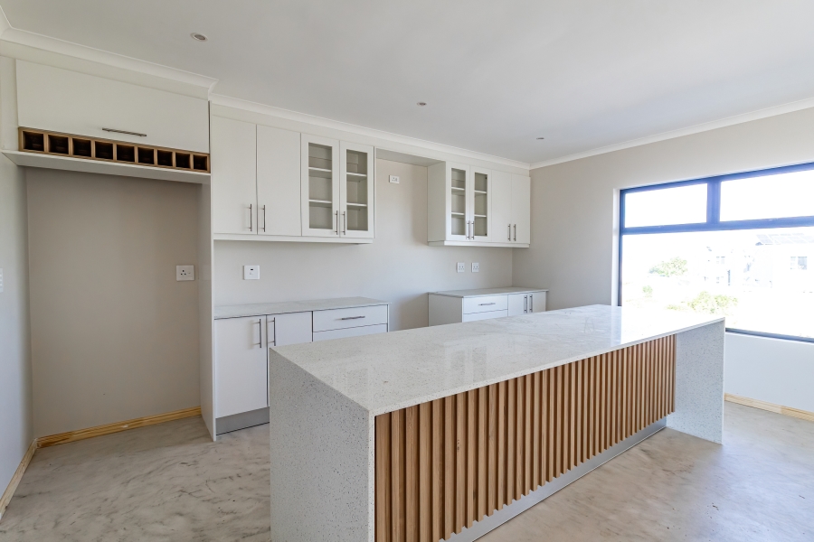 3 Bedroom Property for Sale in Hoogland Western Cape